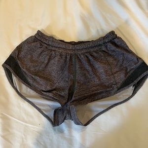Lululemon hottie hot short 2.5